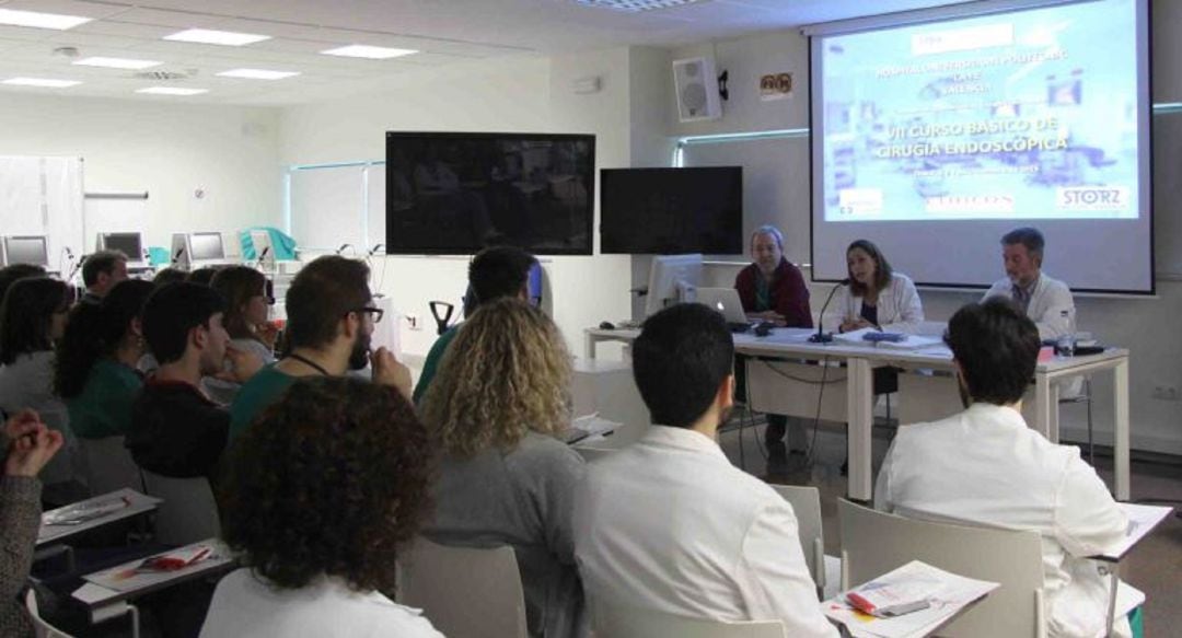 Residentes en prácticas en el hospital La Fe