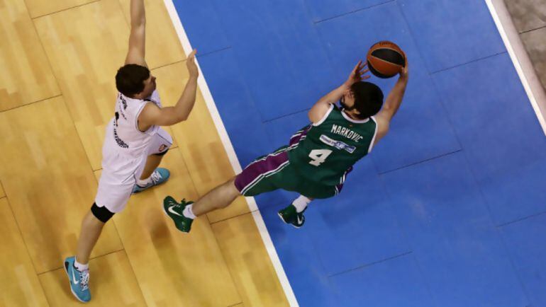 Markovic, en un momento del encuentro contra el Niznhy