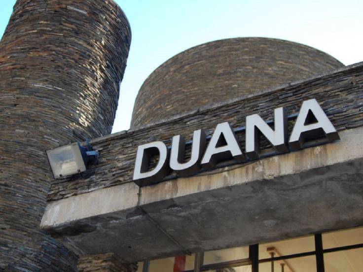 Els ingressos a la duana pateixen una disminució del 19% en comparació amb el primer semestre del 2024