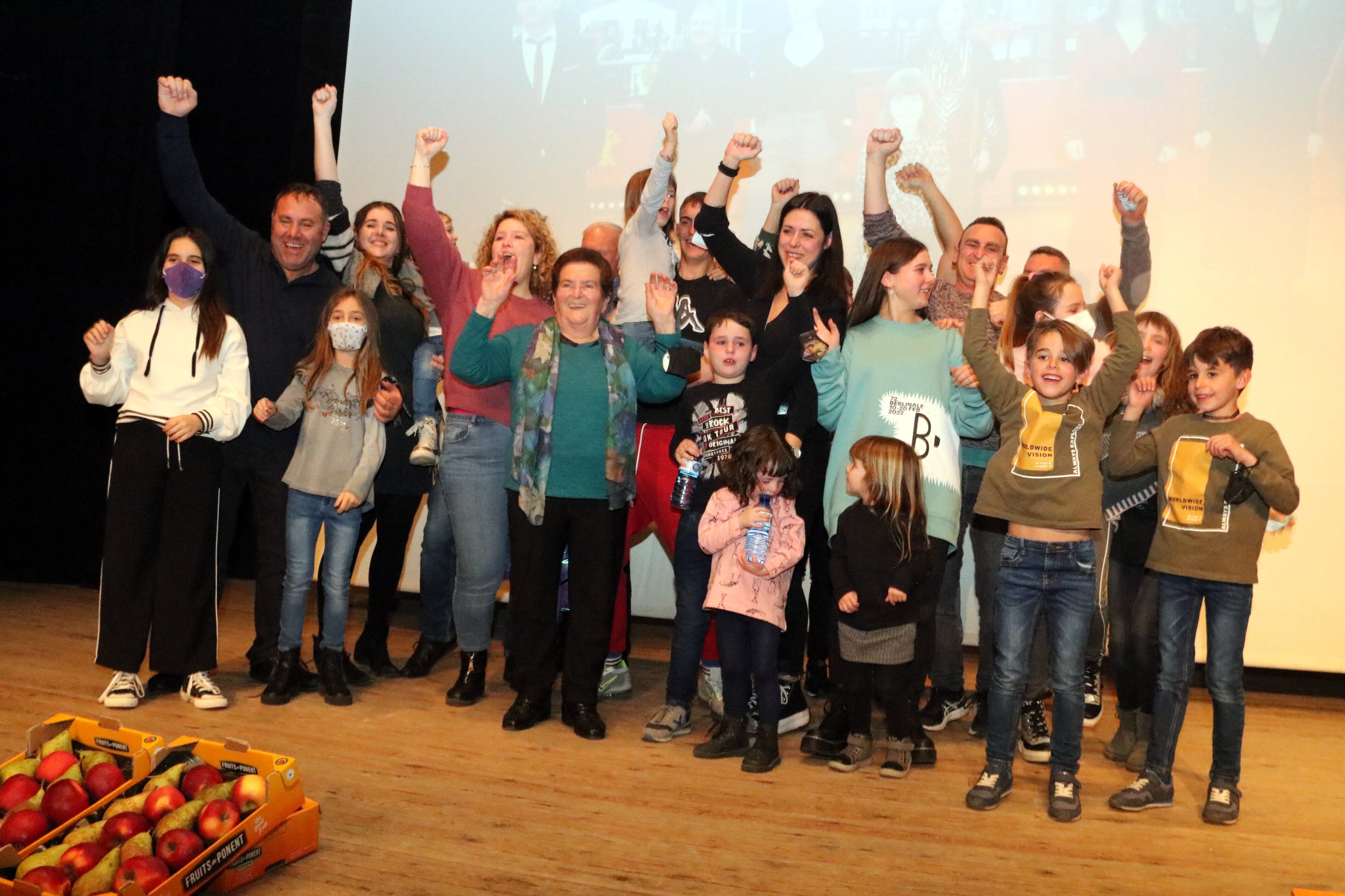 Imatge de protagonistes de la pel·lícula d'Alcarràs, a Lo Casino