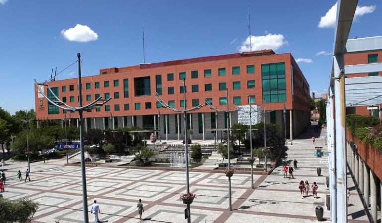 El edificio del consistorio en la Plaza Mayor en un ejemplo de sostenibilidad avalado por el certificado de la EAQ