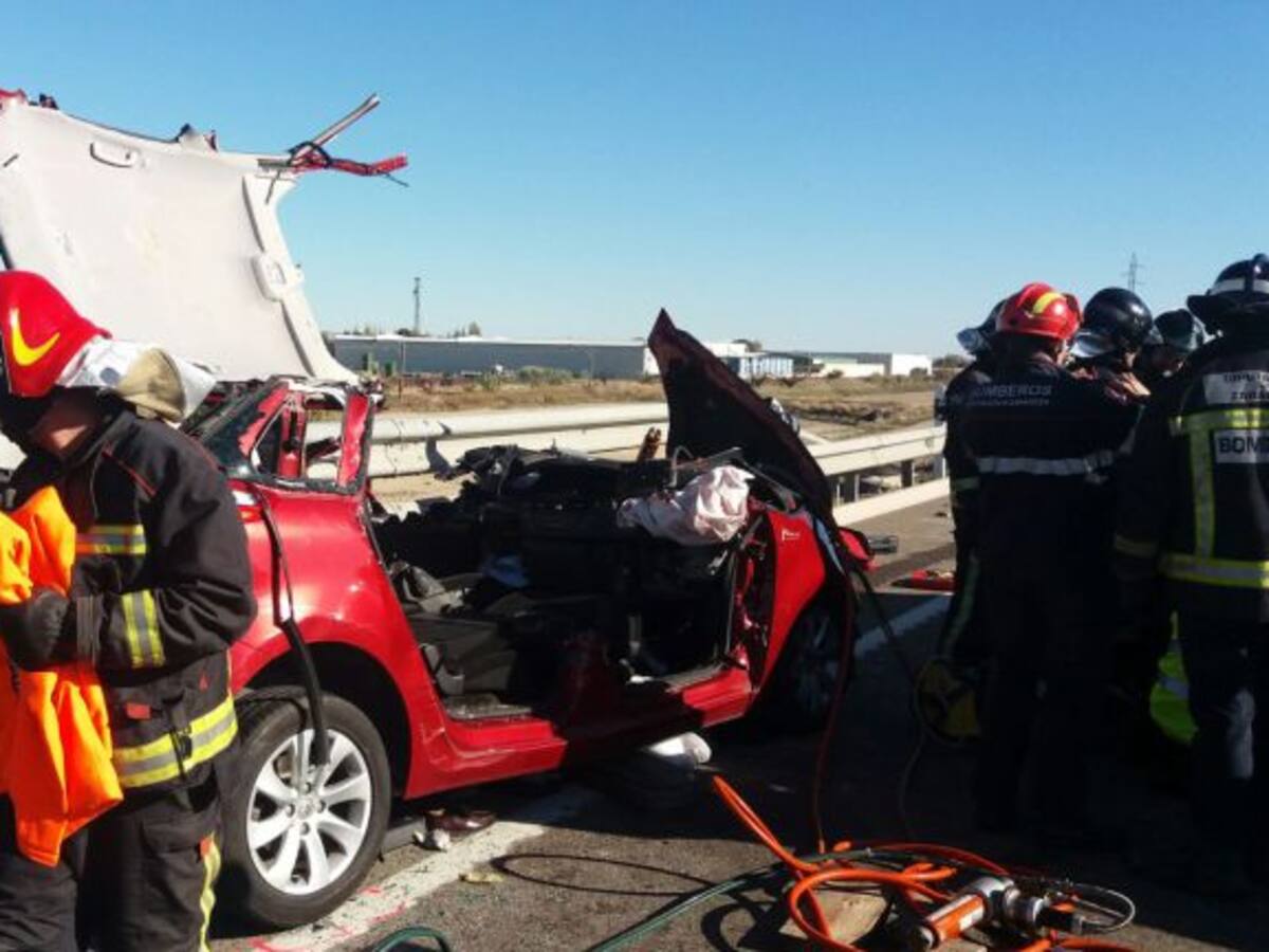 Seis heridos en un accidente en el Burgo de Ebro