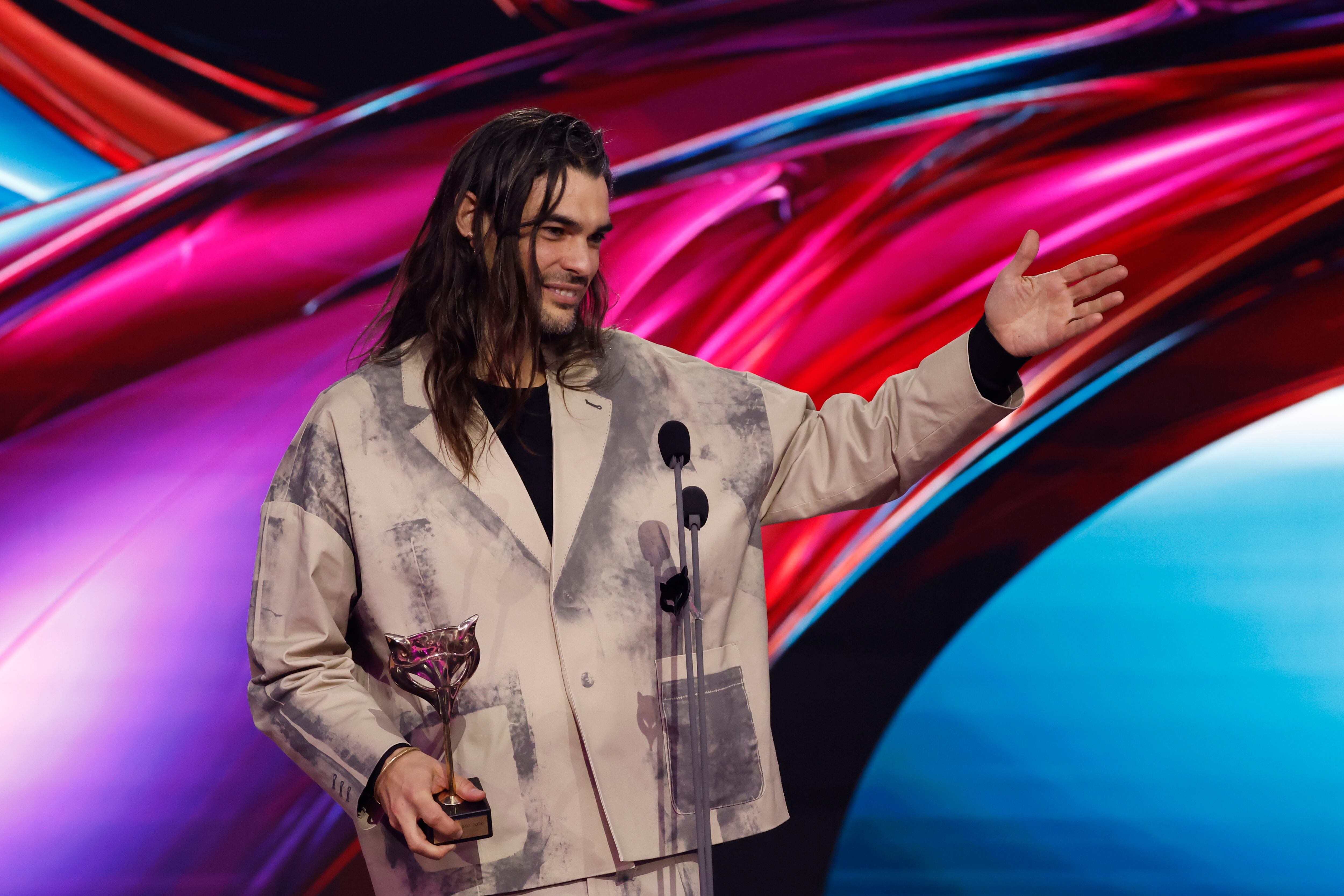 El director francés Oliver Laxe, en la gala de entrega de los Premios Feroz 2026.