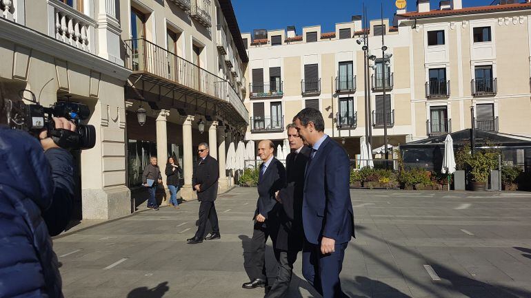 El ministro de Fomento llega al Ayuntamiento de Guadalajara