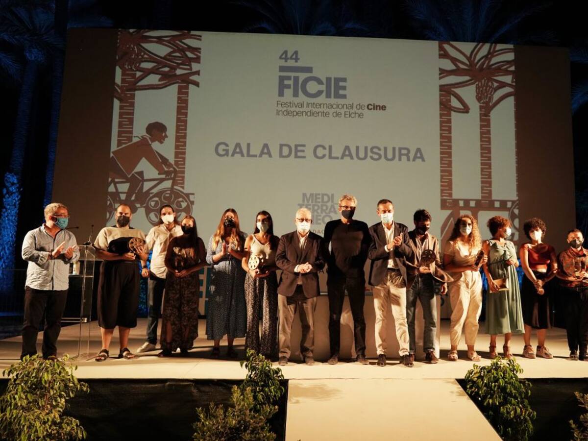 Las producciones 'Farruca' y '57 días' reciben los galardones extraordinarios del FICIE
