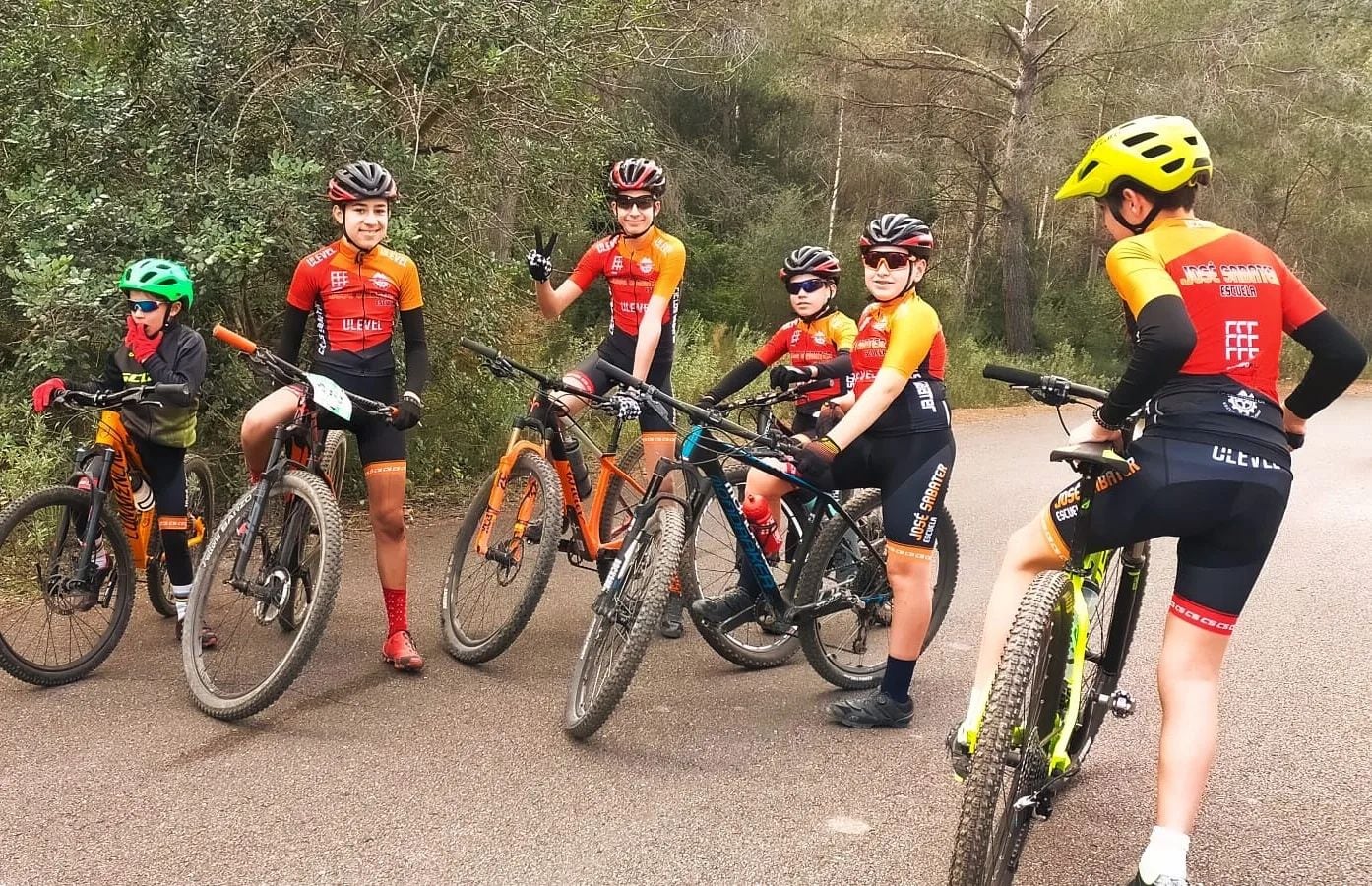 Los jóvenes bikers disfrutaron de un buen día de competición