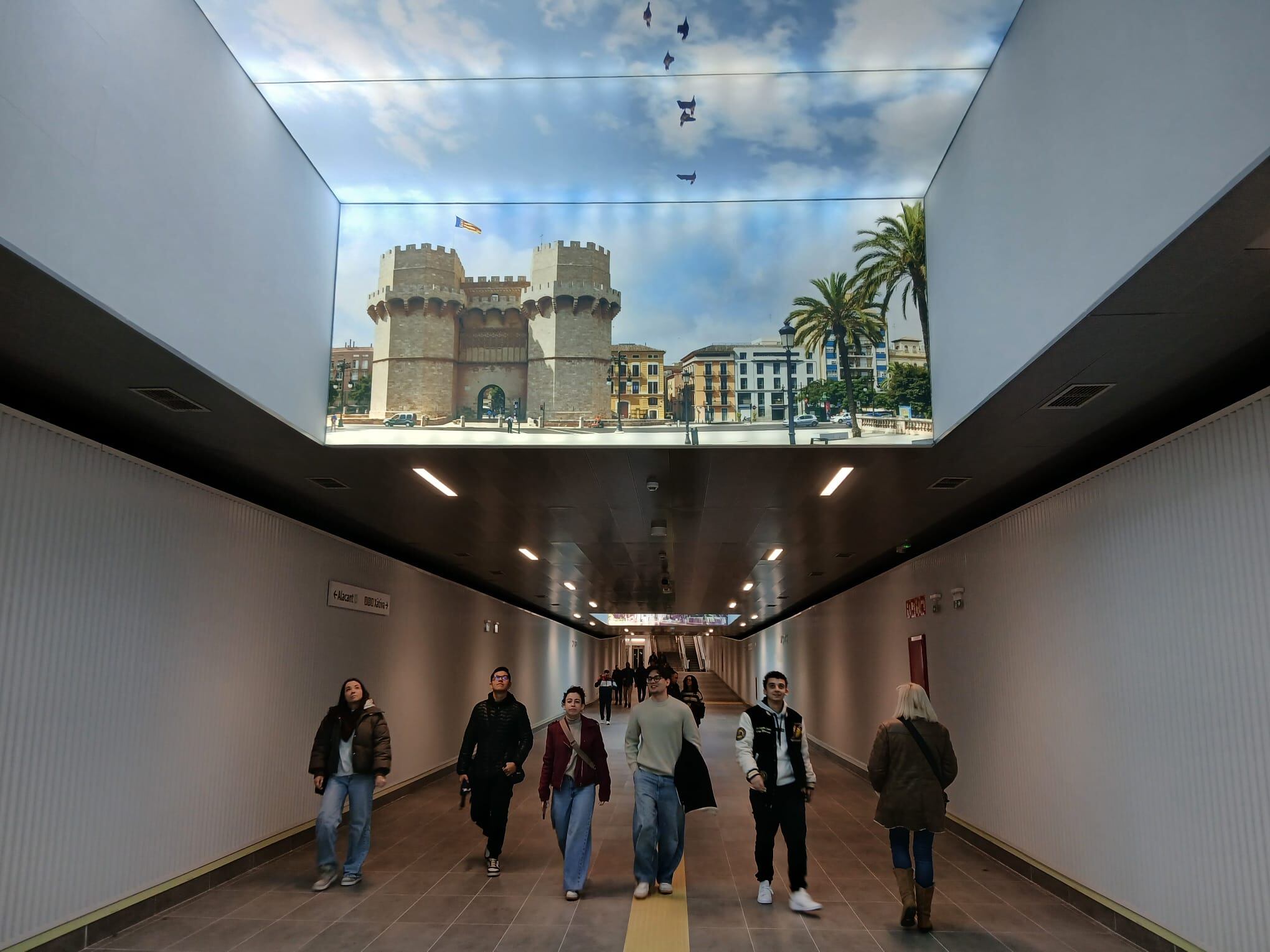 Paso peatonal Xàtiva de Metrovalencia