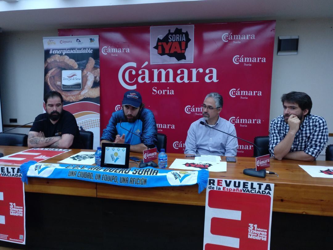 Sergio de Miguel, Manolo Sevillano, Carlos Vallejo y Elías Terés, durante la rueda de prensa.