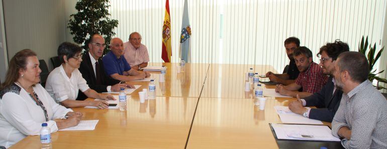 Reunión entre Concello y Xunta para hablar del mercado de Santa Lucia