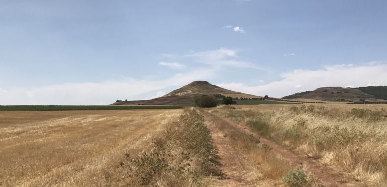 Cerro del castillo de Amasatrigo, en Campos del Paraíso (Cuenca).