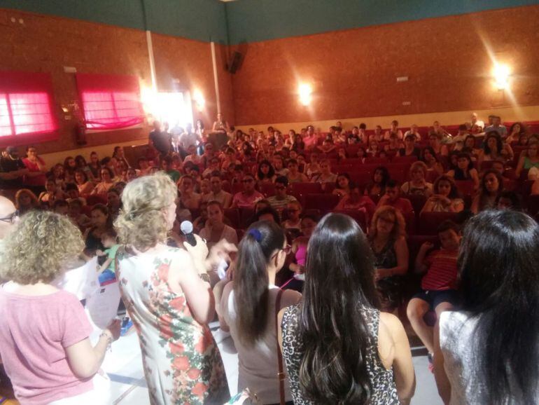 Asistentes a la presentación de la Escuela de Verano de Jódar 2016