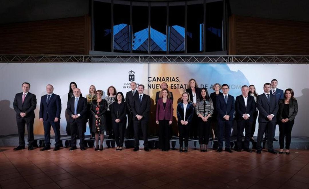 Acto institucional de presentación del estatuto de autonomía de Canarias.