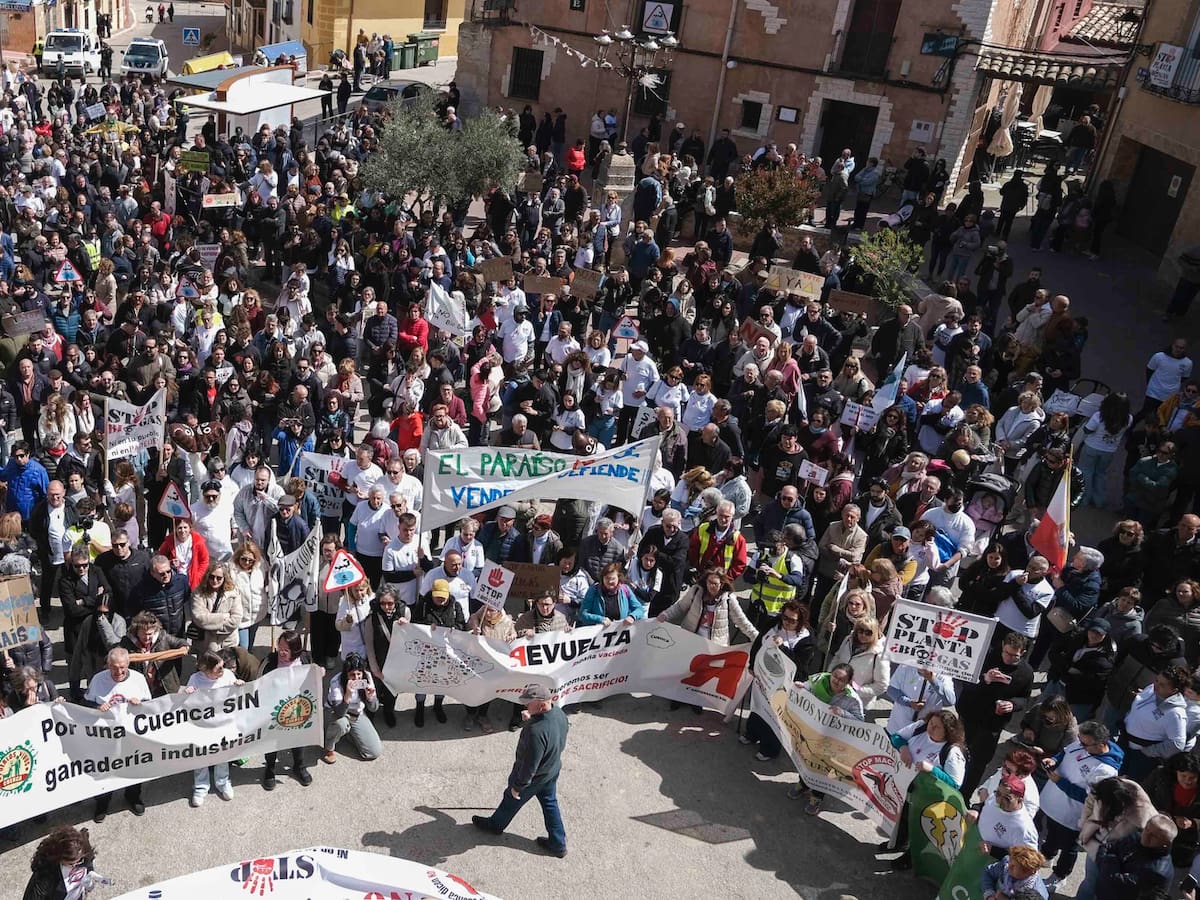 Cuenca se echa a la calle para defender el medio rural frente a las plantas de biogás