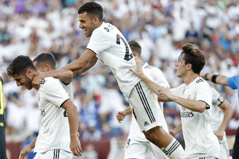 Los jugadores del Madrid celebran uno de los goles de Asensio contra la Juventus