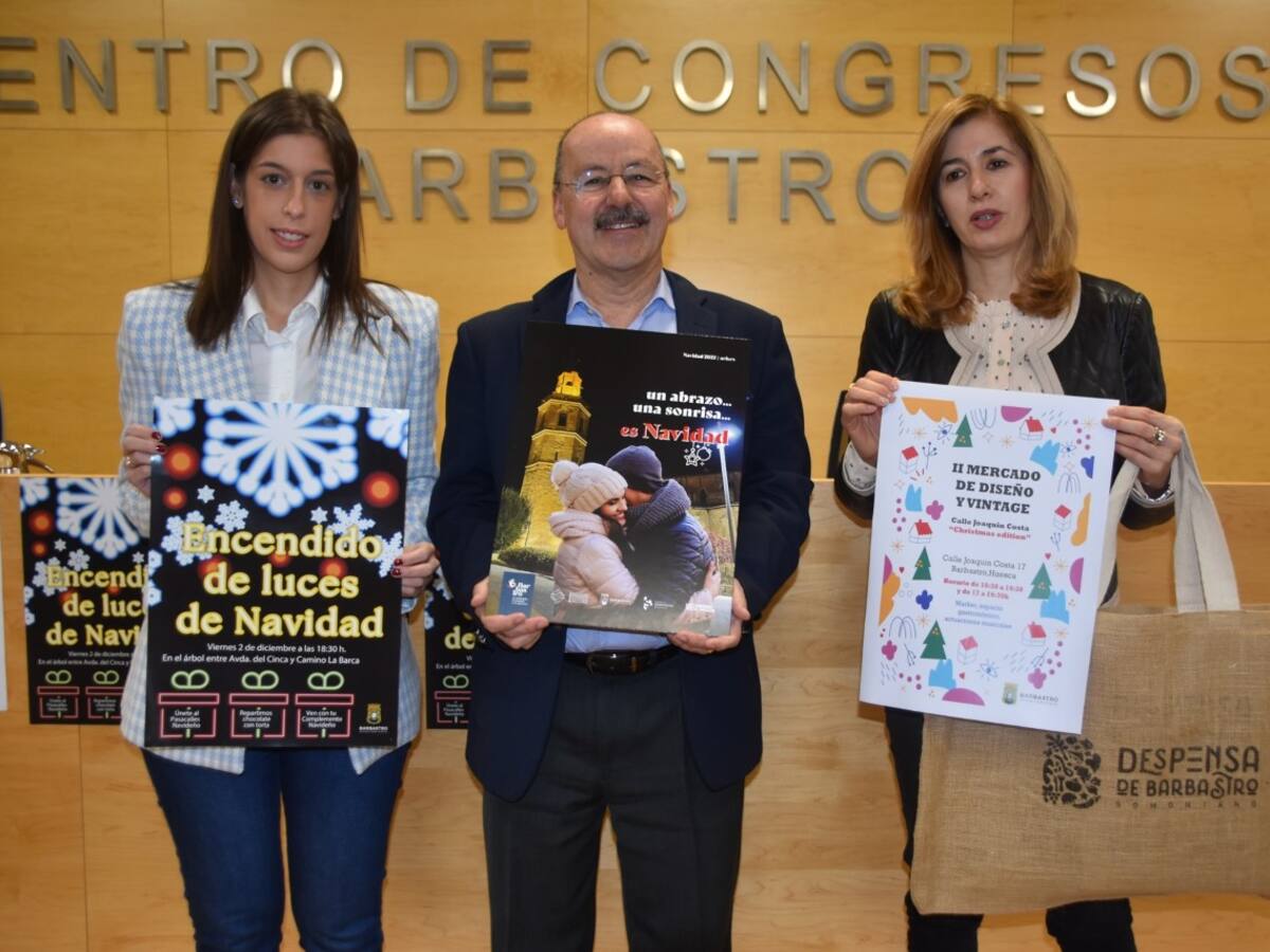 Barbastro con todo preparado para la campaña de Navidad