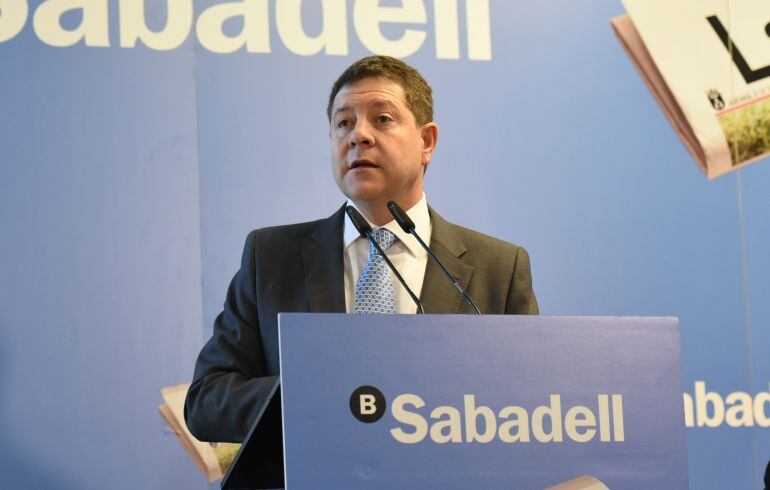 Emiliano García-Page durante el desayuno informativo organizado por La Tribuna de Albacete