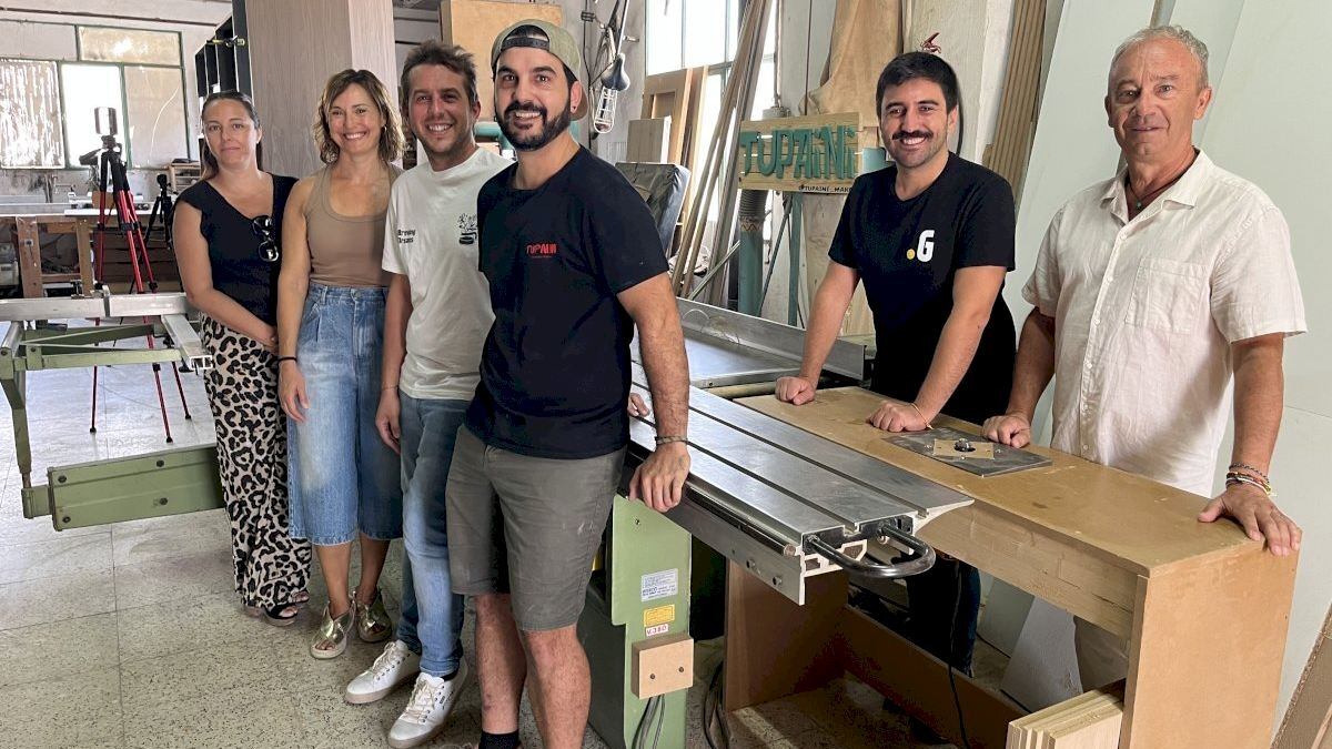El acto de presentación se ha celebrado en el taller de Adrián López, ganador de la edición anterior