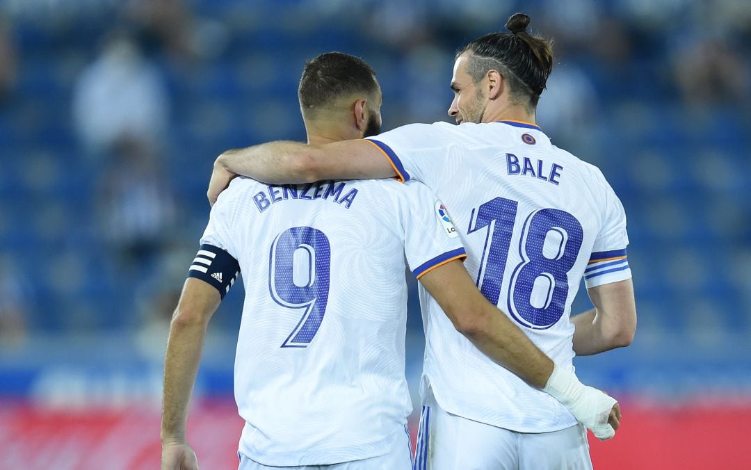 Benzema y Bale celebran un gol contra el Deportivo Alavés