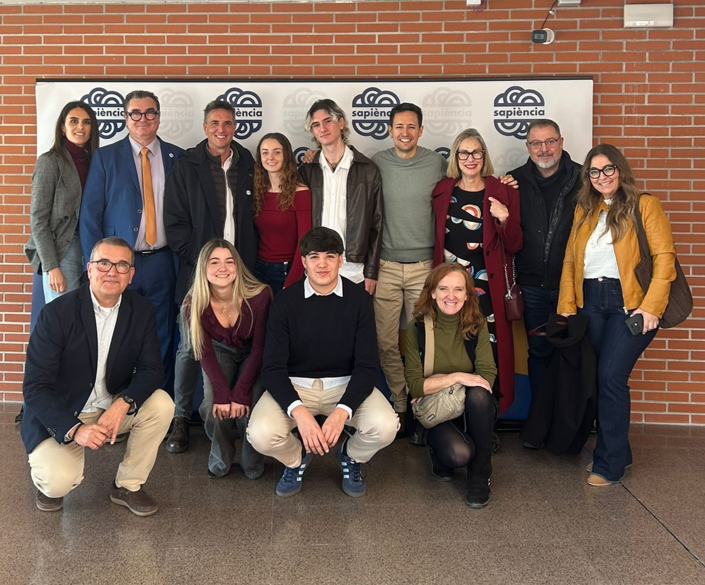 Alumnat i professors de l'IES Andreu Sempere d'Alcoi que han obtés diferents distincions dels Premis Sapiència de 2025.