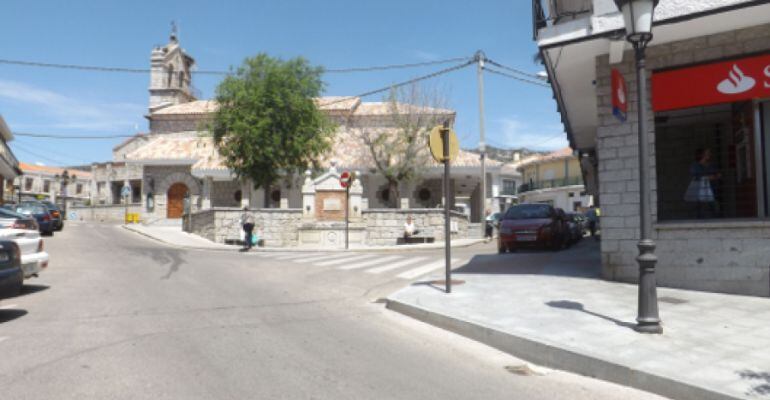 Plaza de la Iglesia en Hoyo de Manzanares