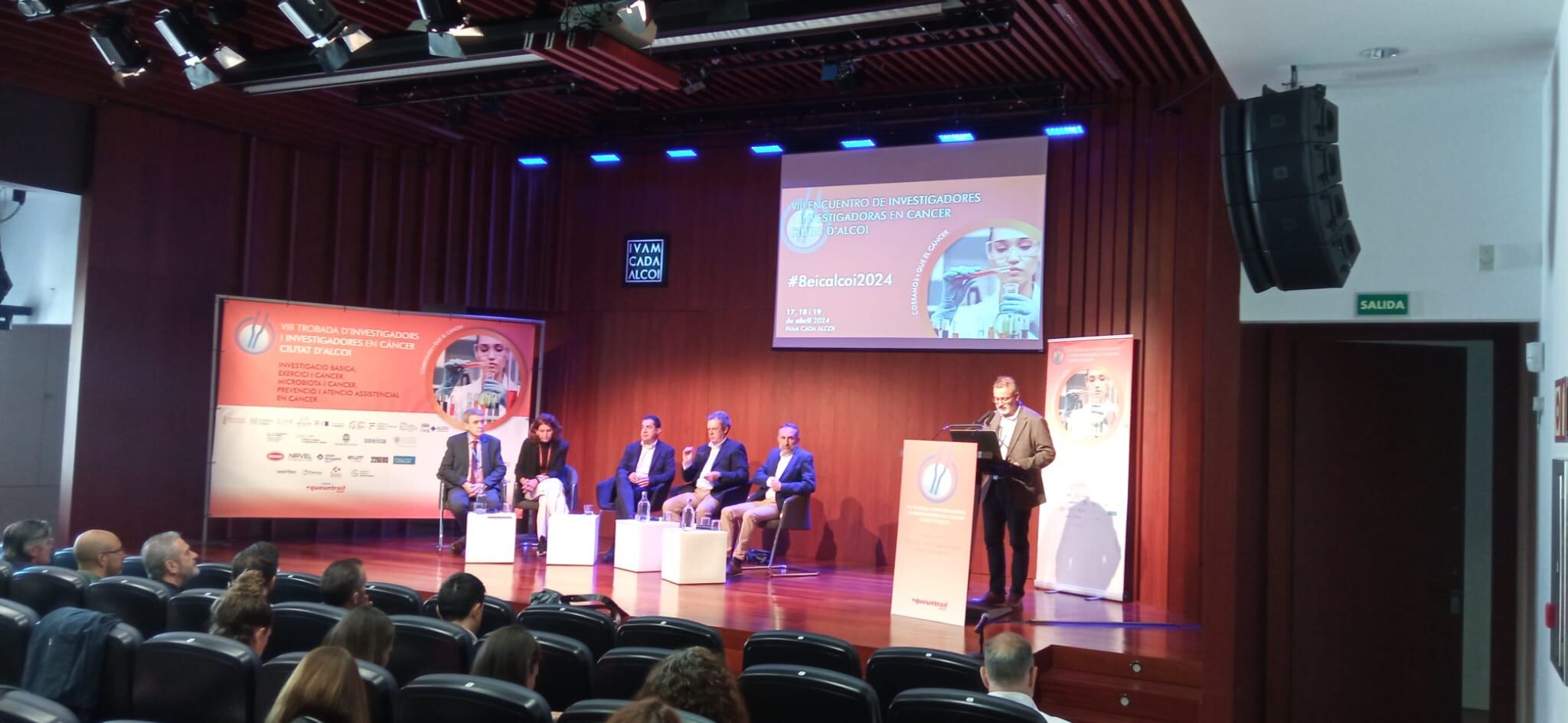 Encuentro investigadores cáncer en Alcoy