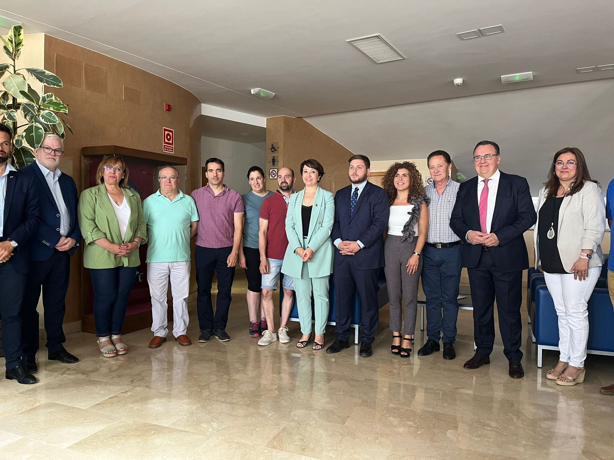 Foto de familia del acto de hoy en Socuéllamos