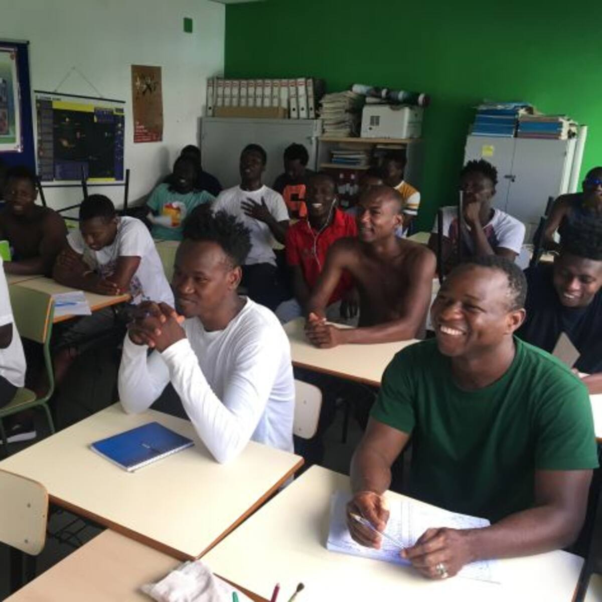 Los inmigrantes que se beneficien de la regularización masiva no podrán votar en las siguientes elecciones