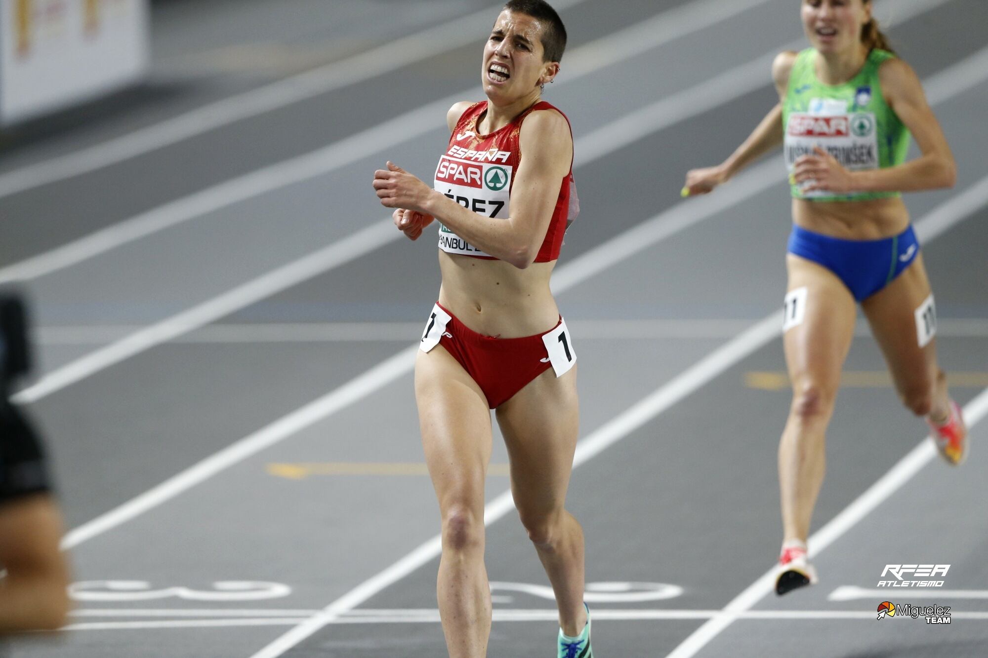 Marta Pérez cruza la meta en el séptimo puesto en la final de los 3.000 metros del Europeo.