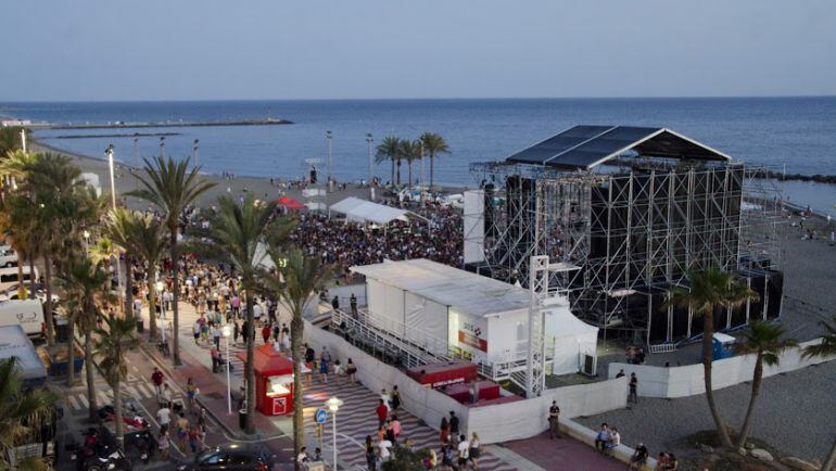 Imagen aérea del concierto de Lori Meyers.