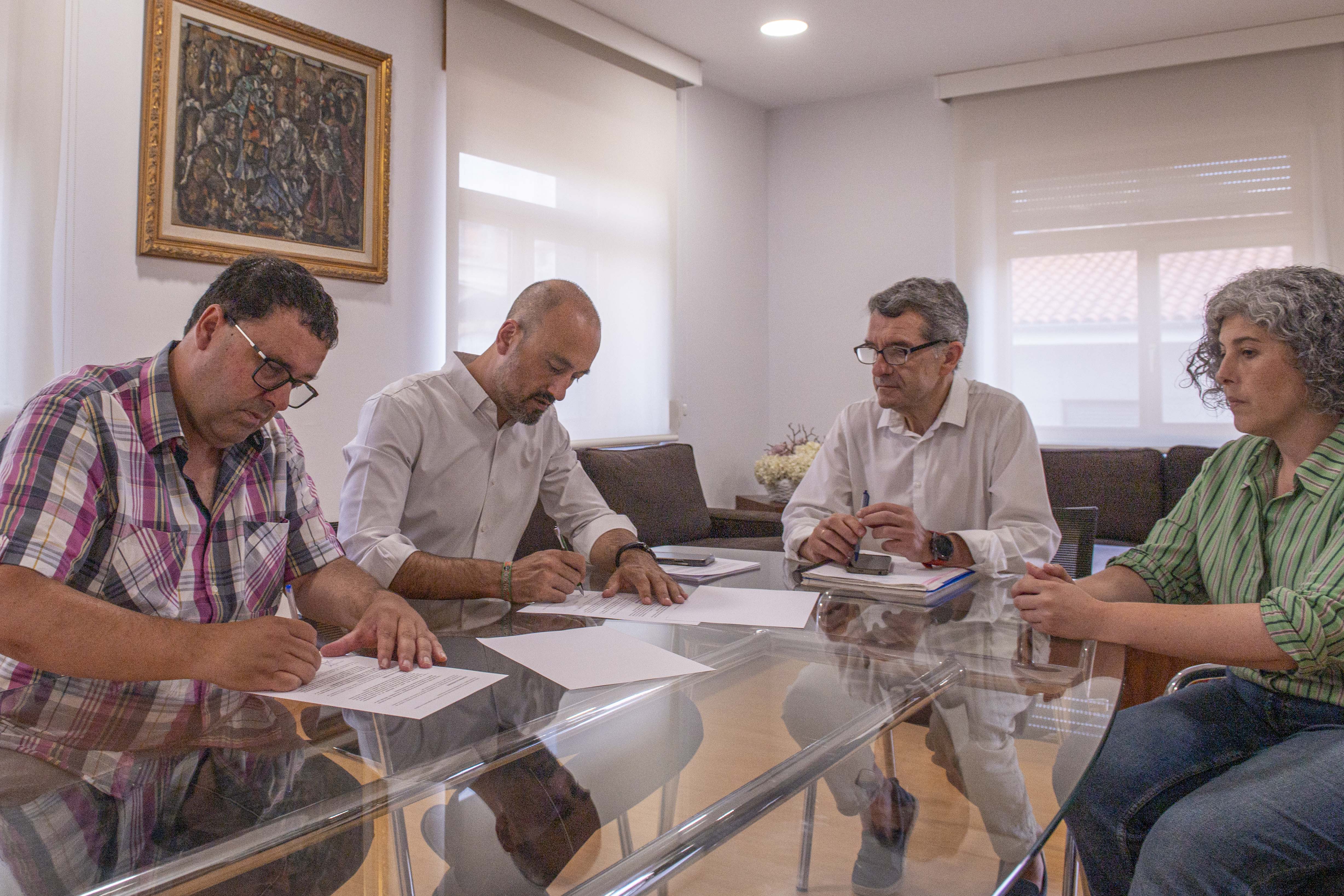 Firma del acuerdo para la modernización y mejora del servicio municipal de limpieza