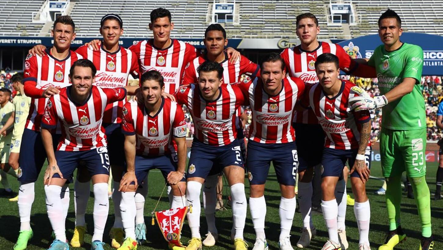 La plantilla del Chivas, en la previa de un partido / Autor: Chivas de Guadalajara