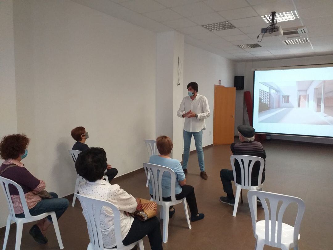 Presentación del nuevo Hogar de Jubilados en Beniflà