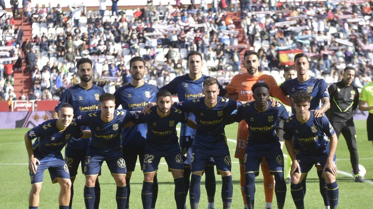 El CD Tenerife se desangra y vuelve a perder ante un rival directo