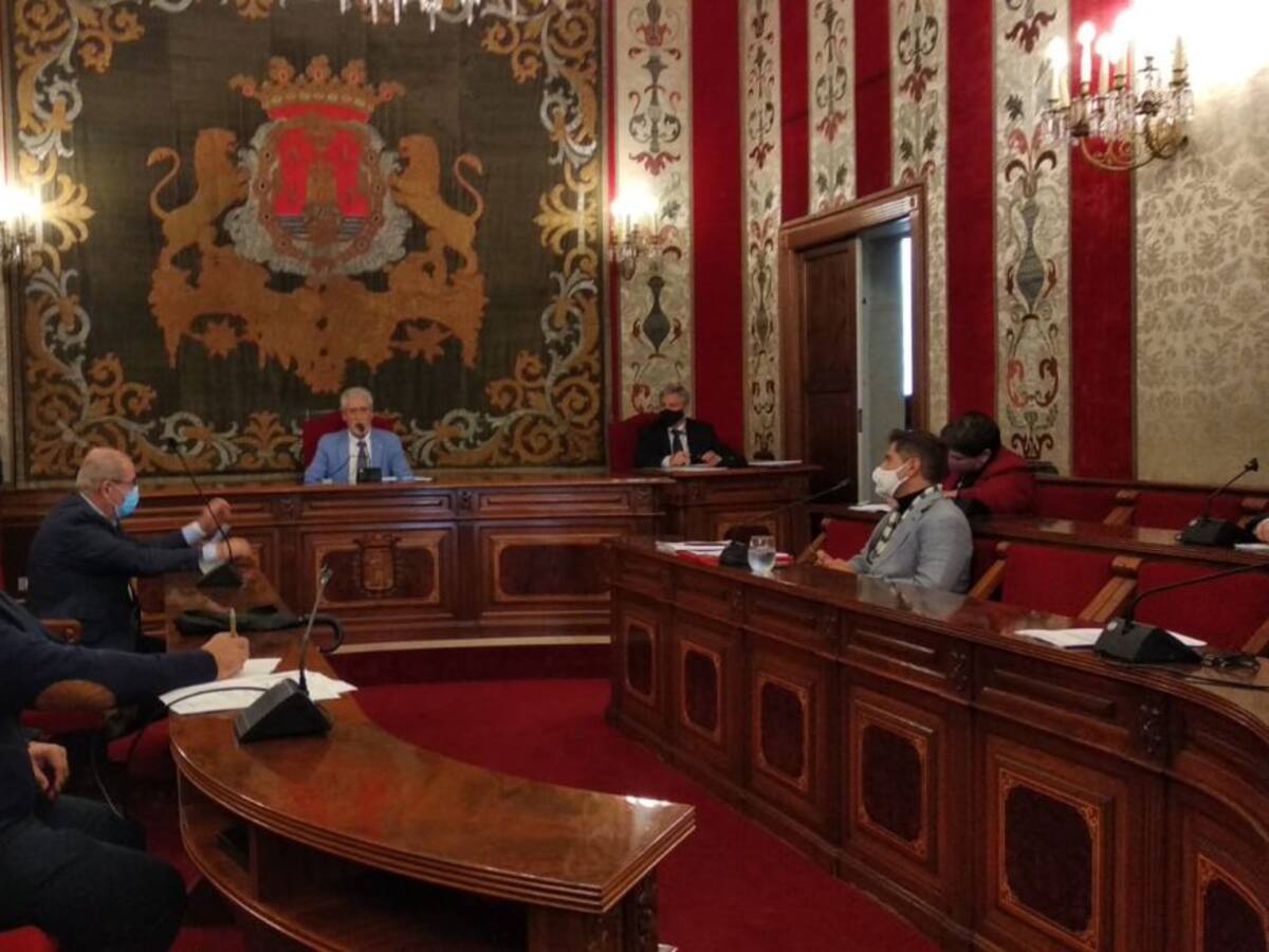 El responsable del contrato de la limpieza viaria reconoce que habrá que prorrogarlo en 2021