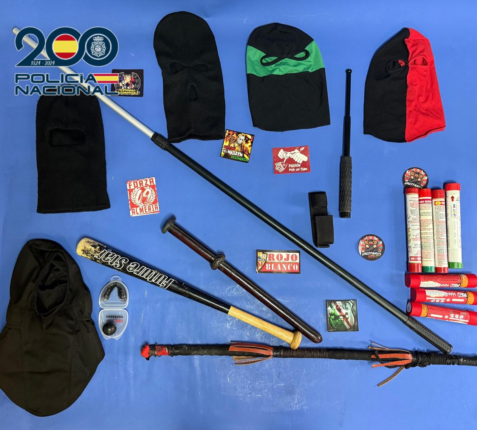 Objetos peligrosos incautados a uno de los implicados en la reyerta en Córdoba