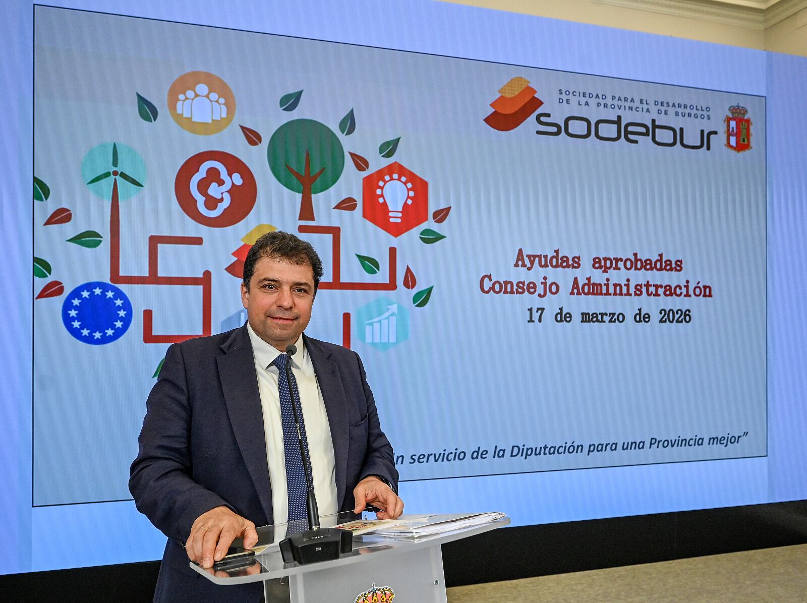 Carlos Gallo, presidente de Sodebur, anunciando las ayudas a entidades locales del medio rural para sostenibilidad energética. / Foto: Diputación de Burgos