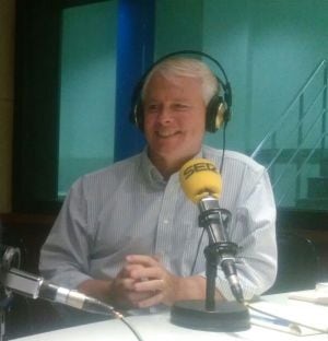 Gary Gardner en el estudio de Radio Barcelona