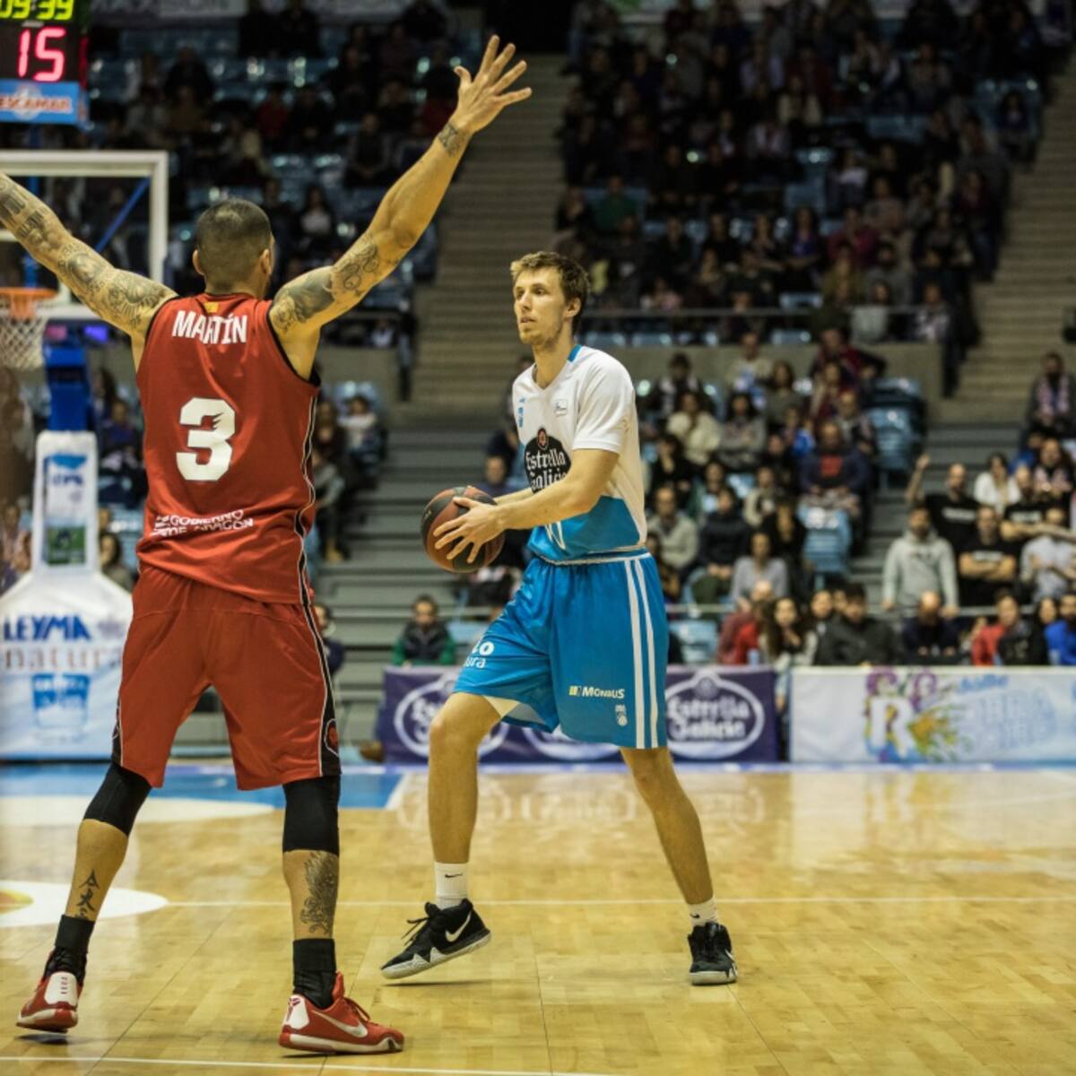 Nacho Martín robó la brújula al Obra