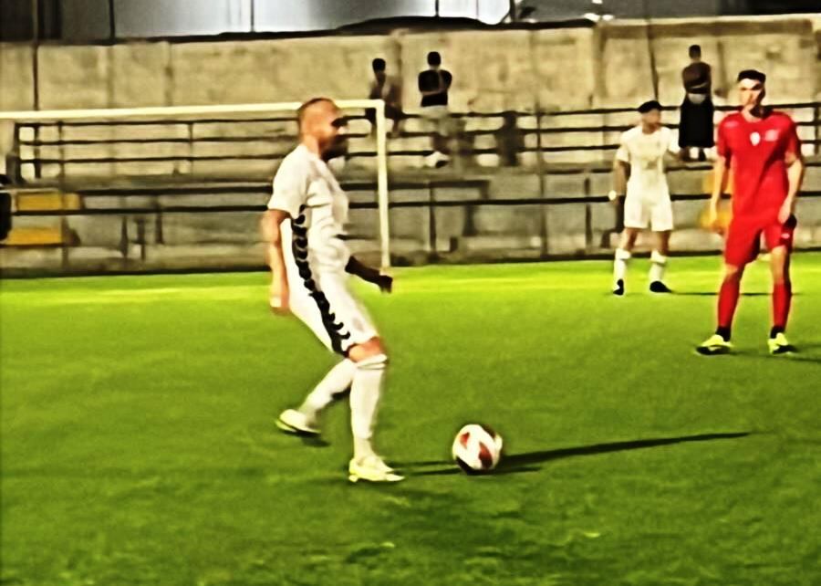 Álex Vaquero ante el Portuarios (Imagen: CD Olímpic)