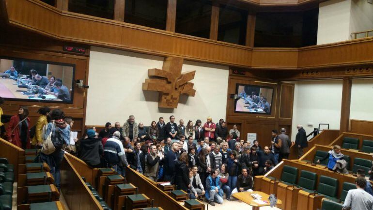 Durante la jornada se visitó el Parlamento vasco