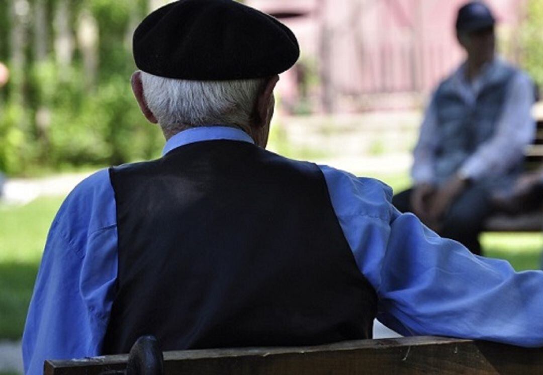 Anciano en una residencia