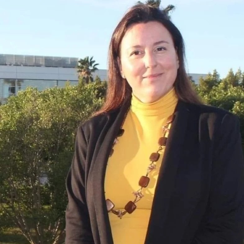 Rosa María Martínez, premio Arracada 2025