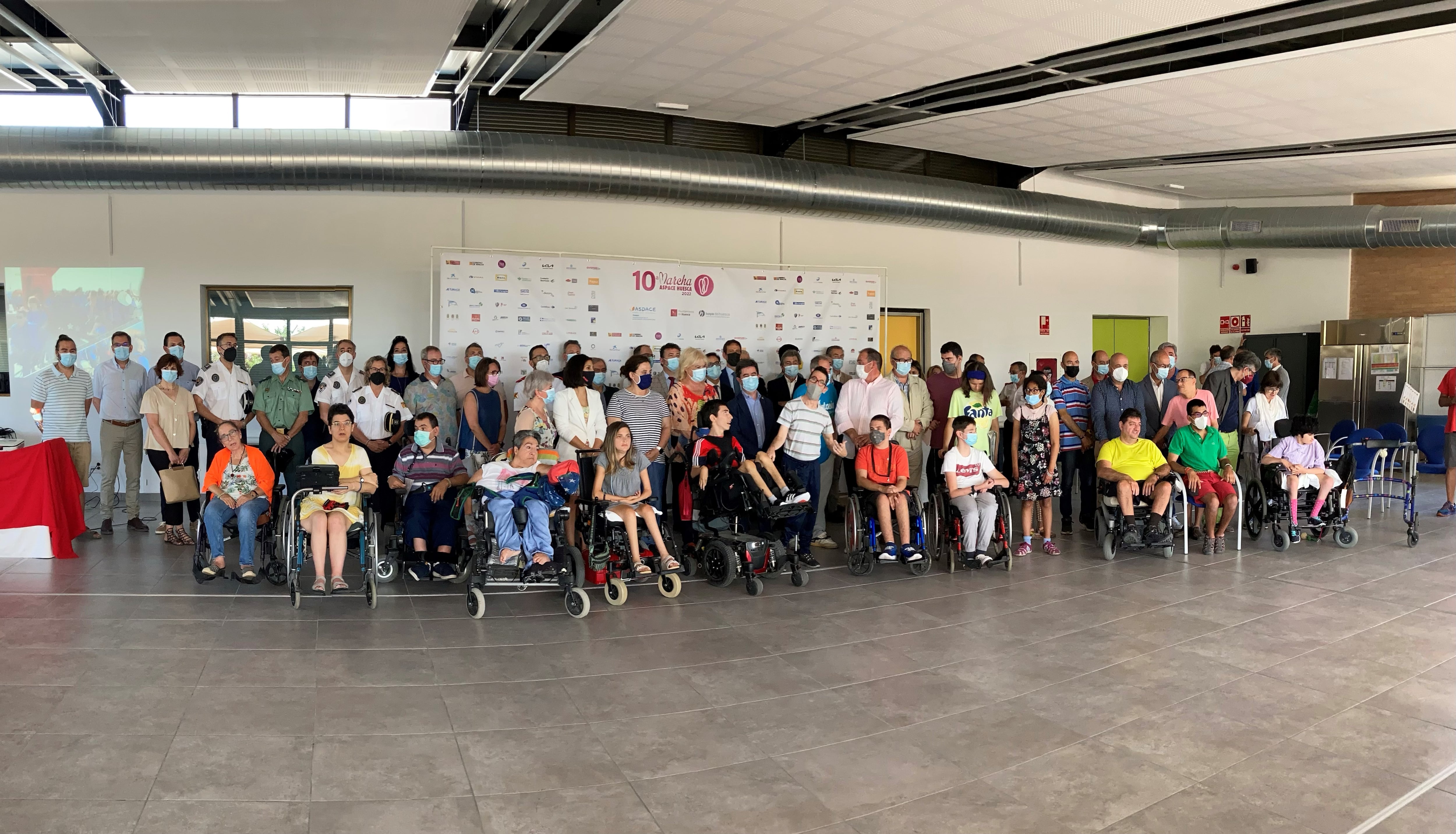 Usuarios y autoridades en el balance de la Marcha Aspace Huesca