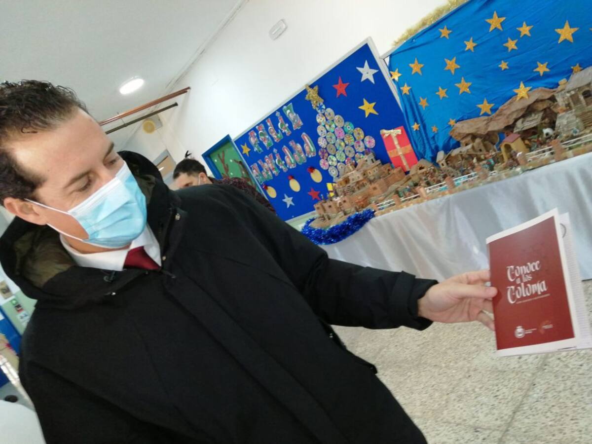 Elda comienza a celebrar el Año Coloma en los colegios