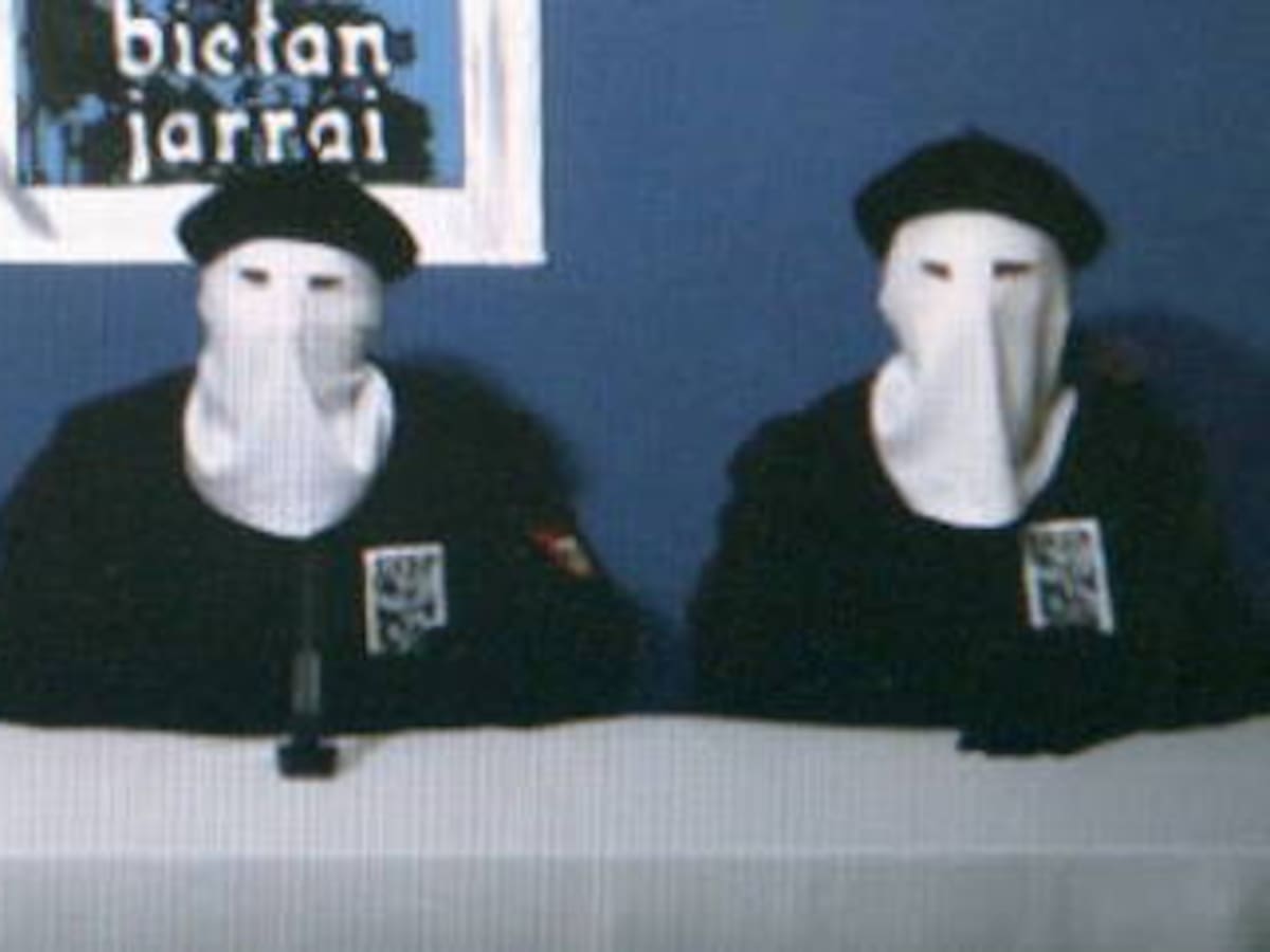 Las cartas de perdón de los presos de ETA y lo que dicen sobre la cicatriz del terrorismo: "Si no ocultan nada, ¿por qué no lo explican?"