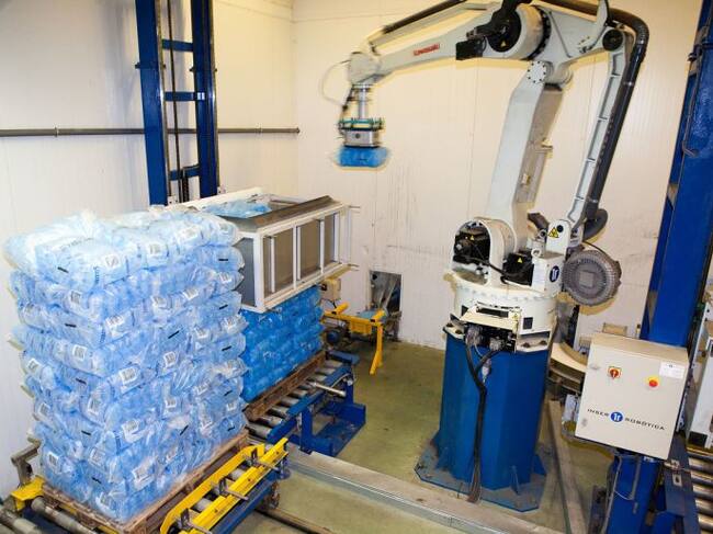 Actualmente se fabrican cubitos de gran gramaje para hostelería y mini cubitos para la exportación a países europeos