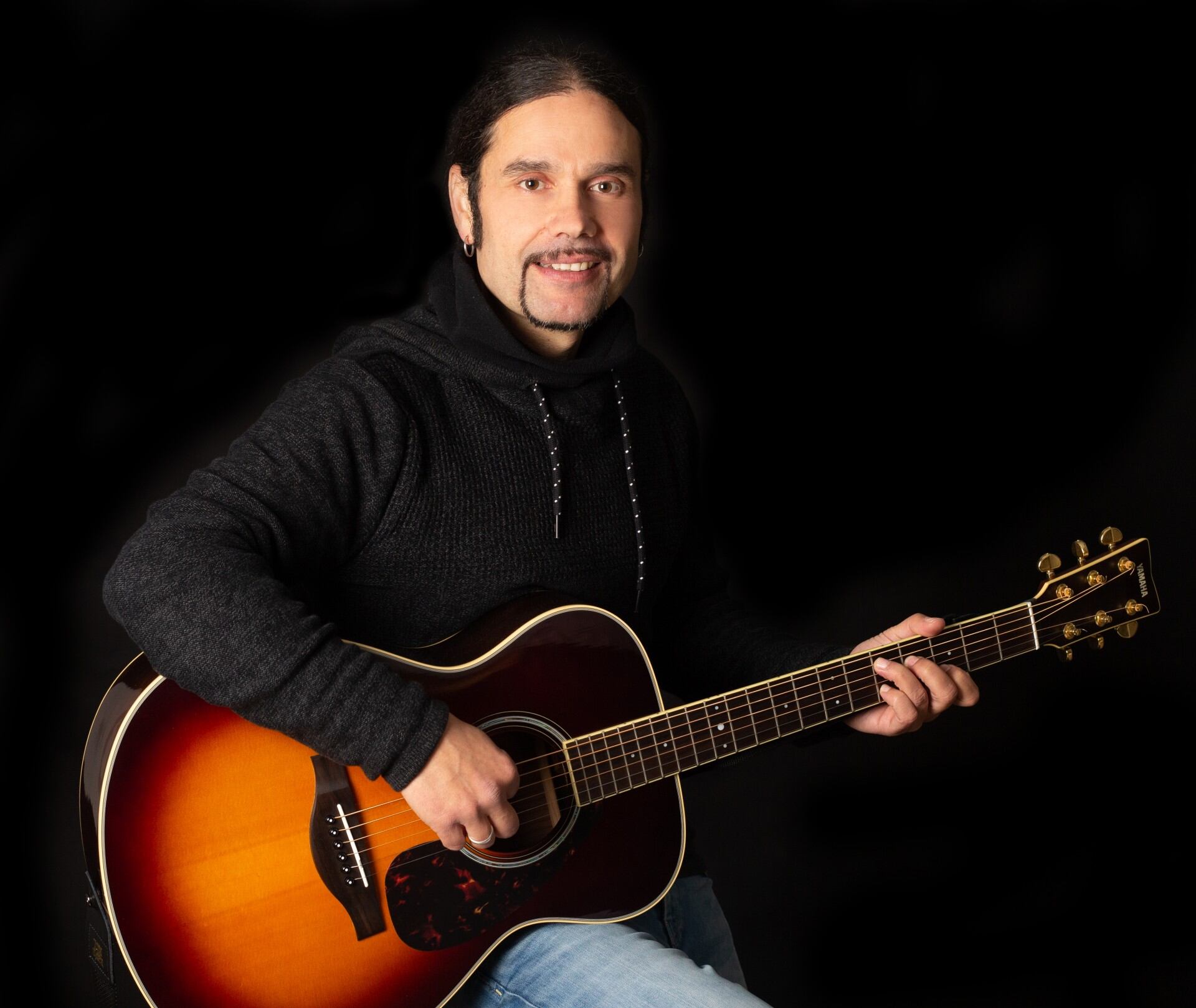 Iker Sanz ofrecerá su música el 7 de junio en la vela poética de Ibarkurutze