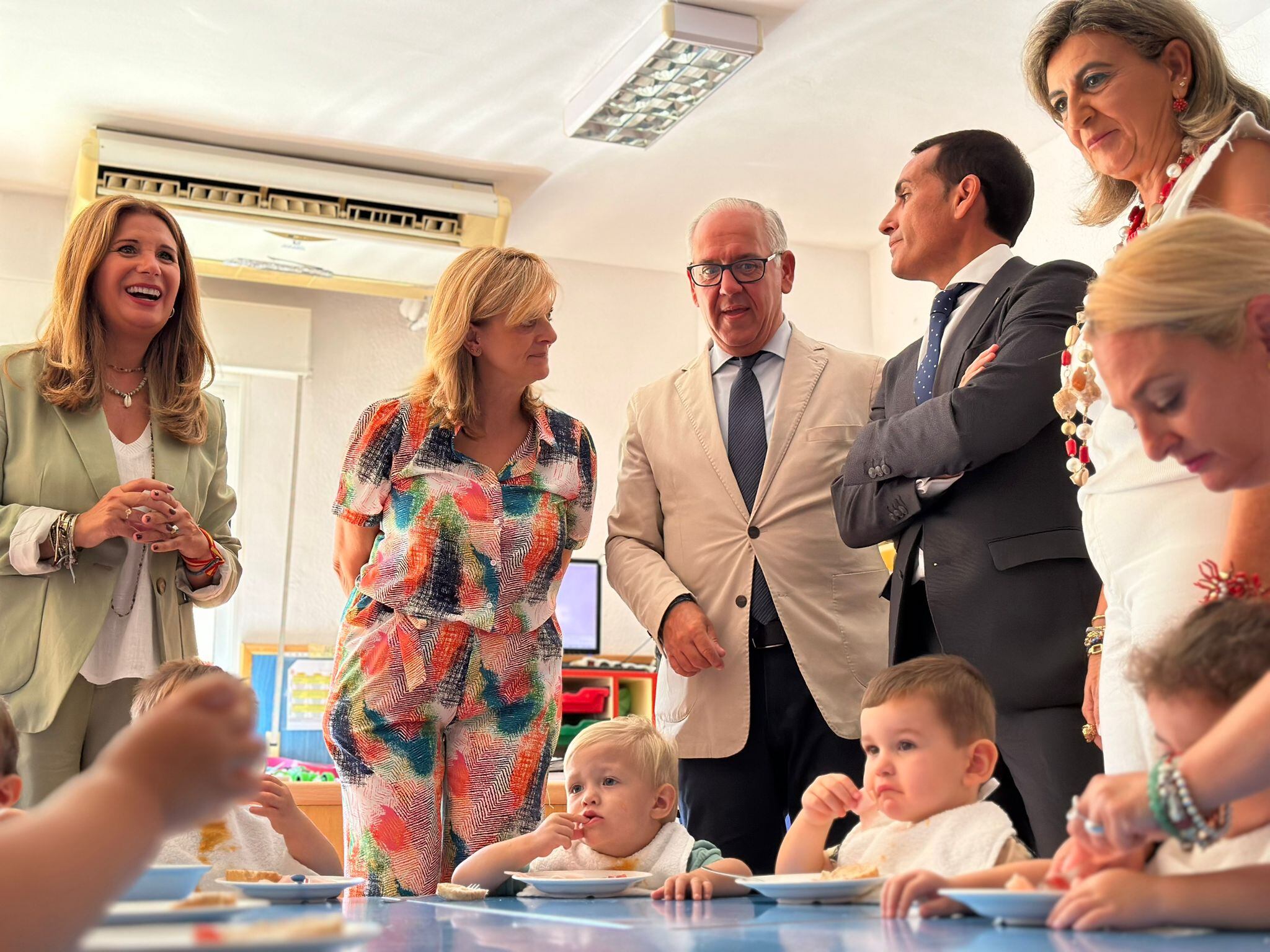 Visita institucional a la Escuela Infantil &quot;Los Tulipanes&quot; de Linares.