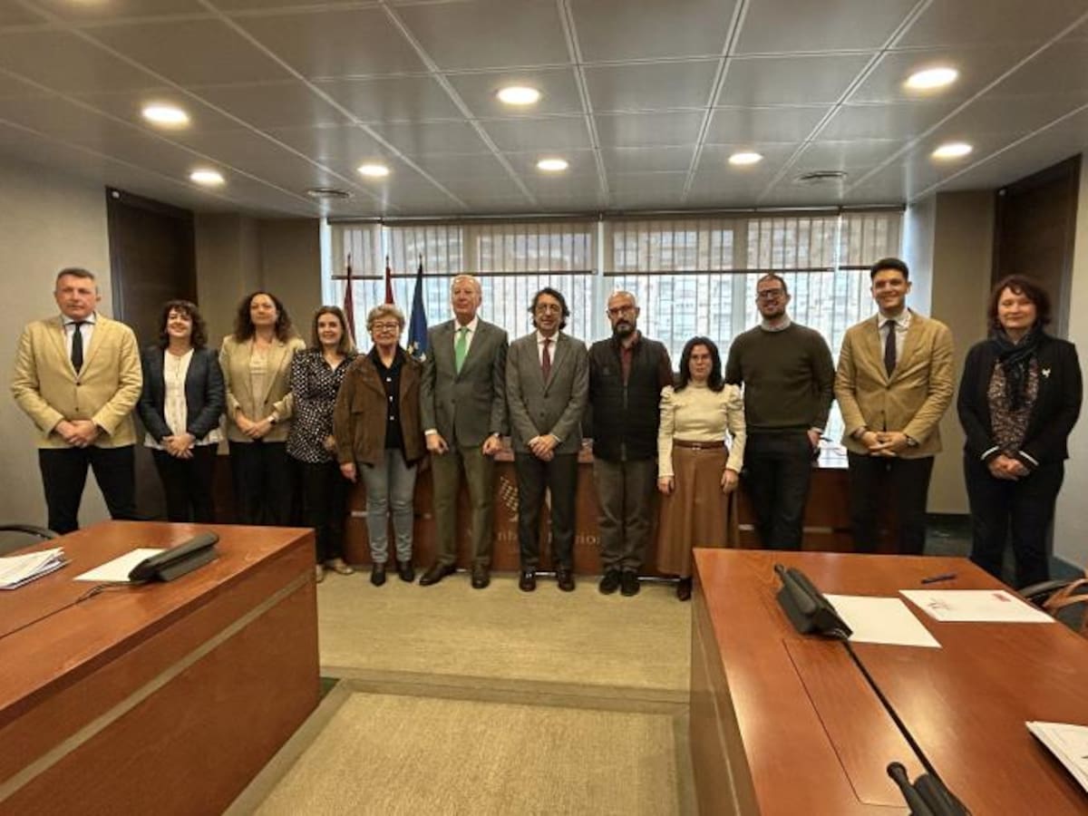 Más de la mitad de los menores tutelados en la Región de Murcia vive en familias de acogida