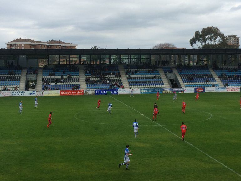 Partido entre Gimnástica y Revilla